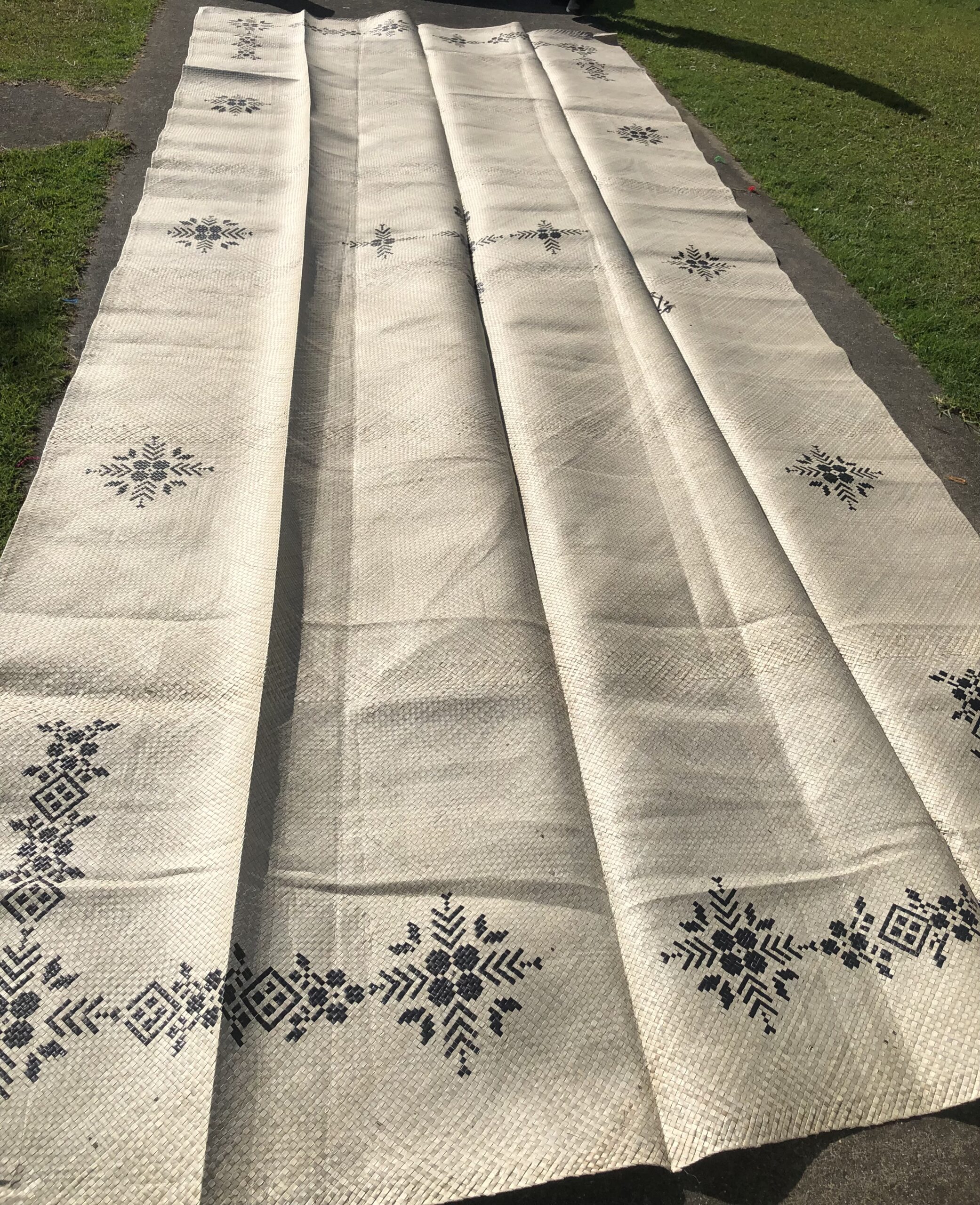 FALA LOUA 15X8FT WOVEN MAT